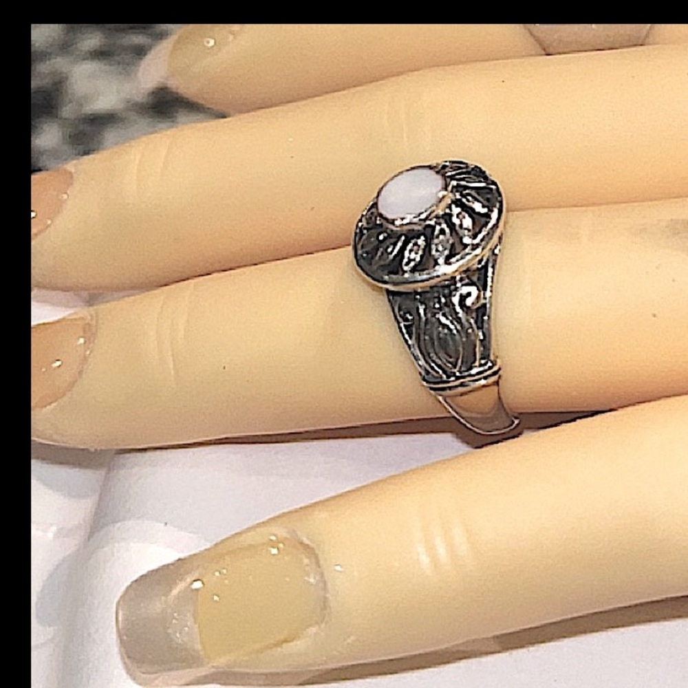 MOTHER OF PEARL STERLING SILVER RING 6 1/2 SILVER LEAFS or FEATHERS .925 - Picture 7 of 7